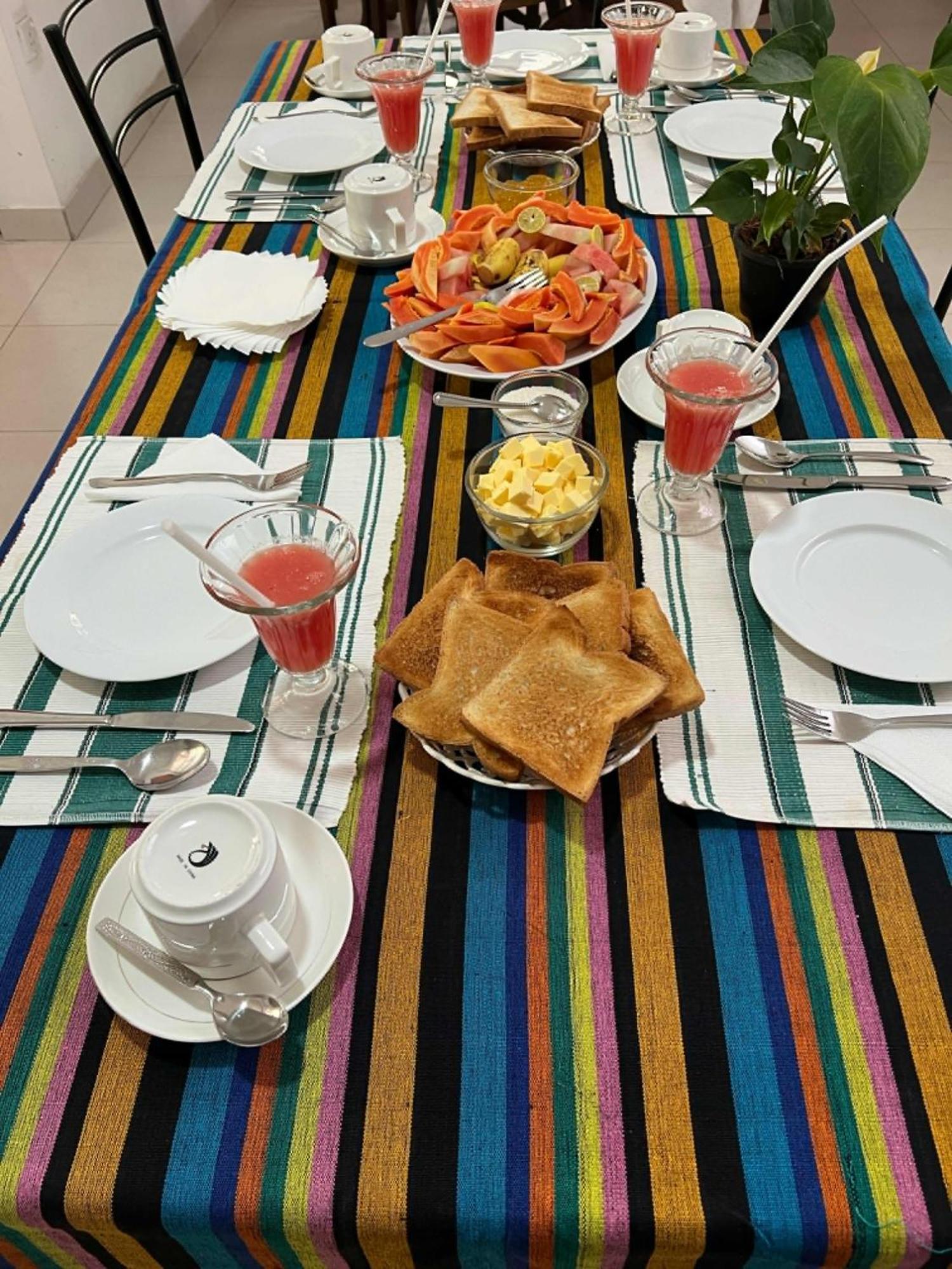 New Nethmi Villa Kandy Zewnętrze zdjęcie