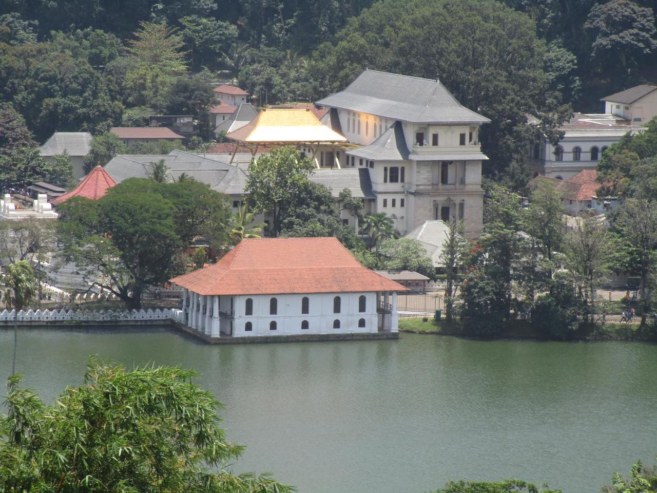 New Nethmi Villa Kandy Zewnętrze zdjęcie